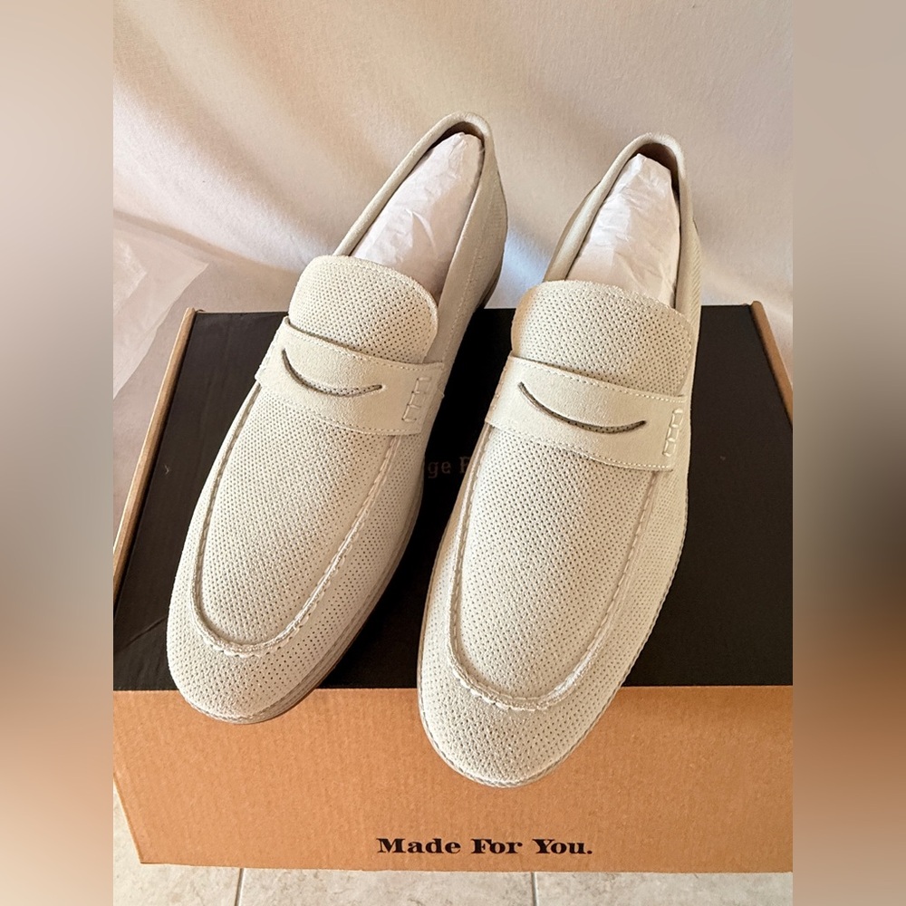 Vintage Foundry Elegant Light Creme Loafers for Men US Size 12 NIB